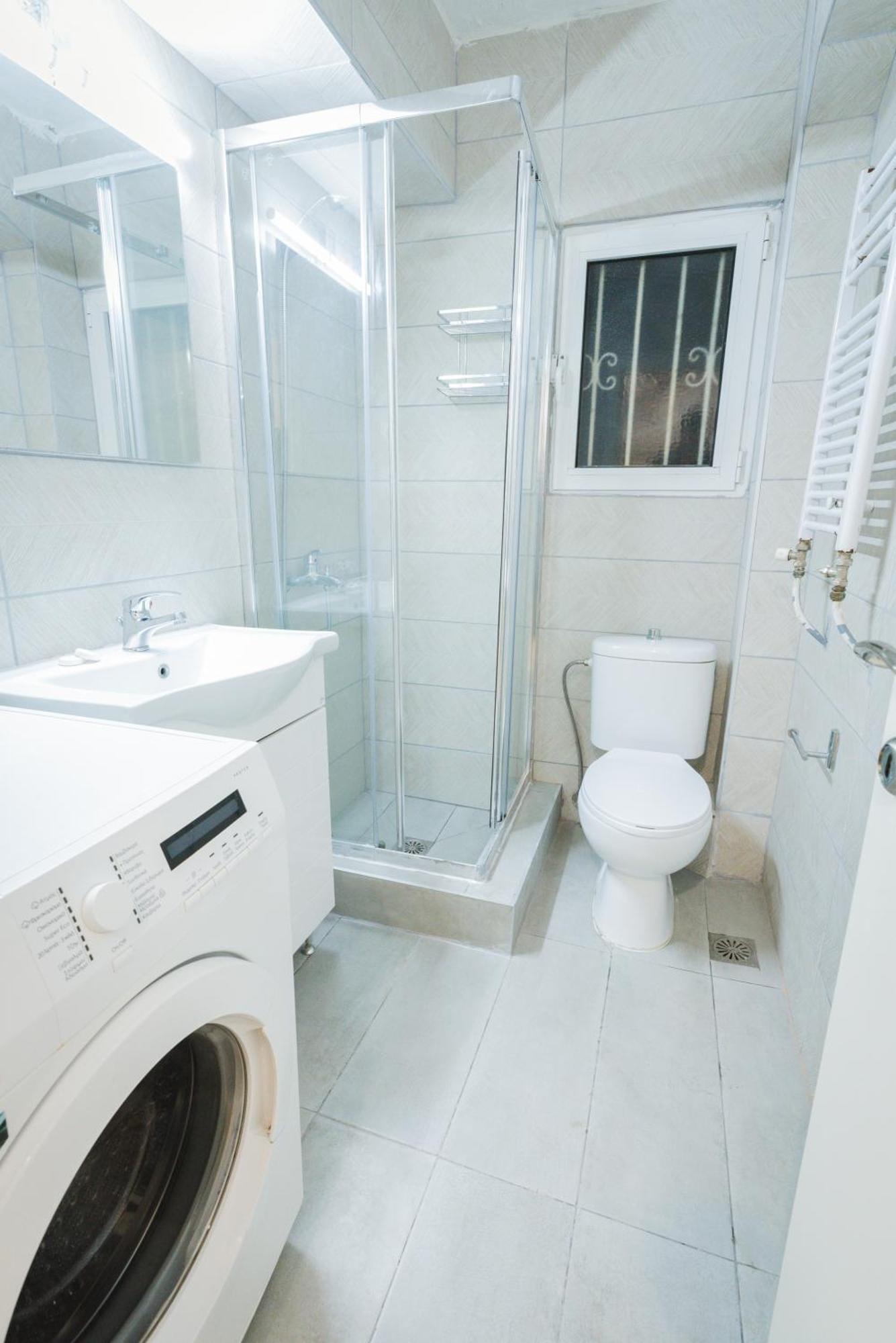Stylish Apt W Jacuzzi, 5 Min To White Tower Thessaloniki Buitenkant foto